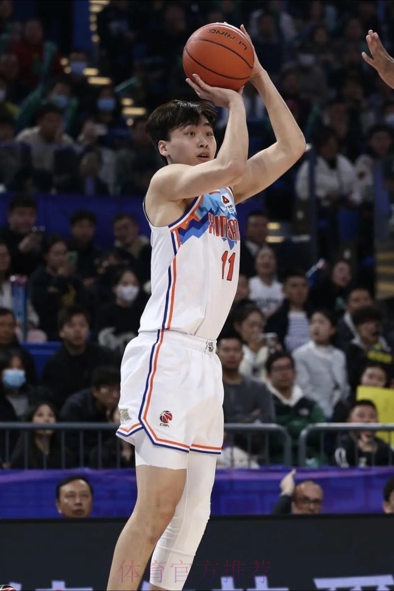 齐麟:希望通过努力训练和打球,能够争取为国出战 齐麟:希望通过努力训练和打球,能够争取为国出战